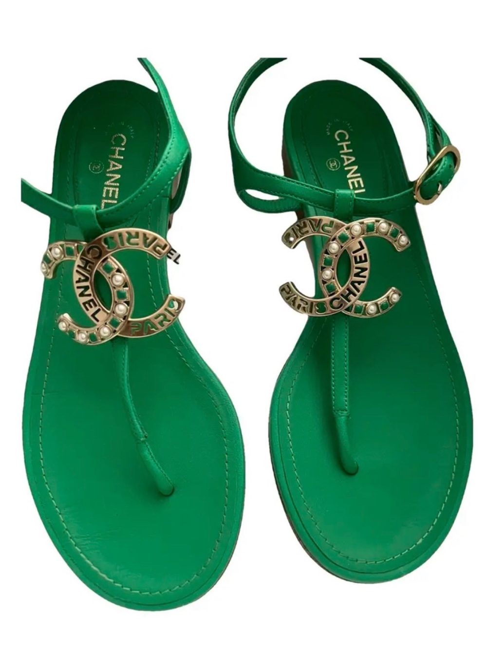 CHANEL-RARE- Green Leather T-Strap CC Sandals